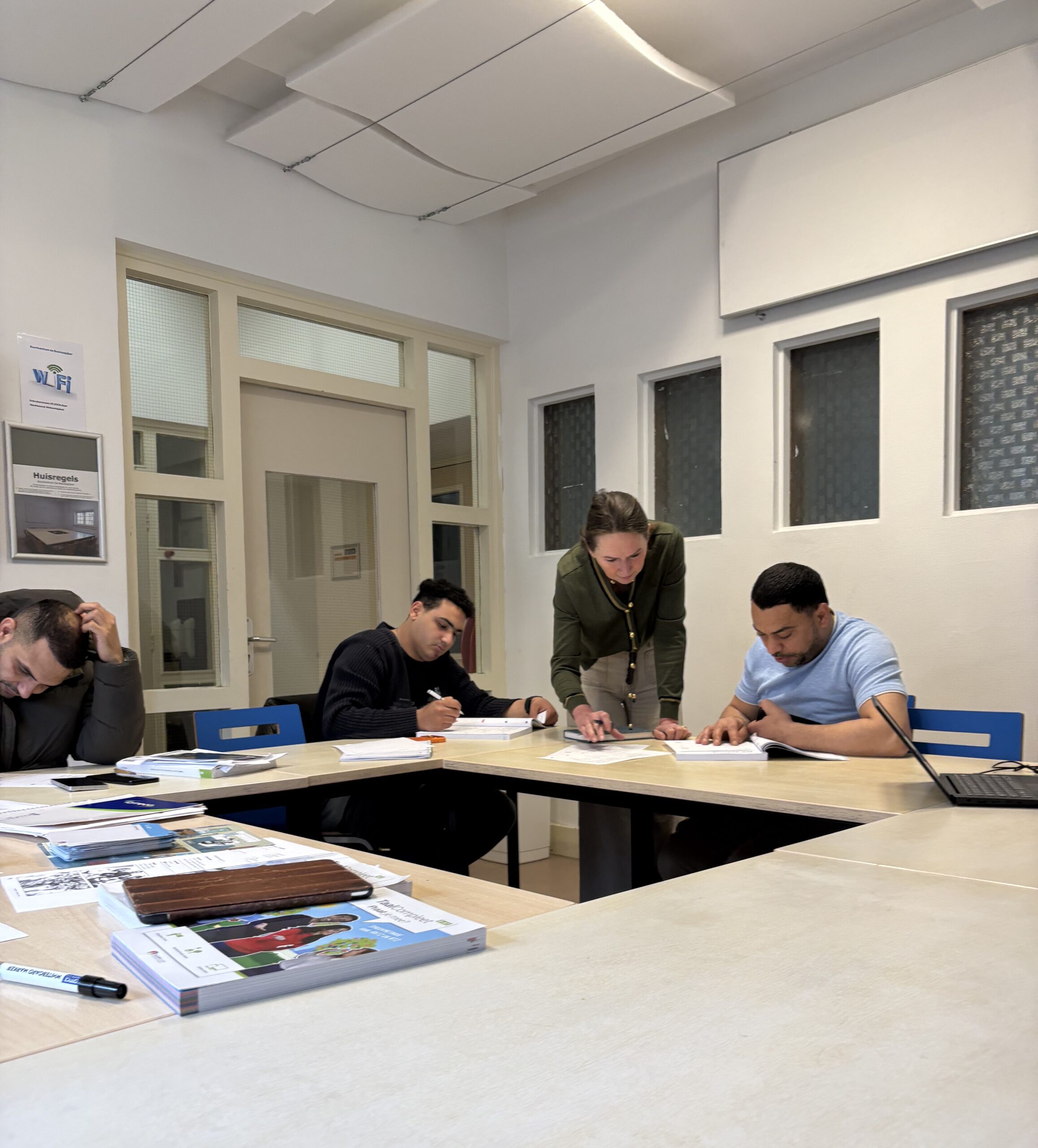 Waarom fysiek NT2-onderwijs van grote meerwaarde blijft
